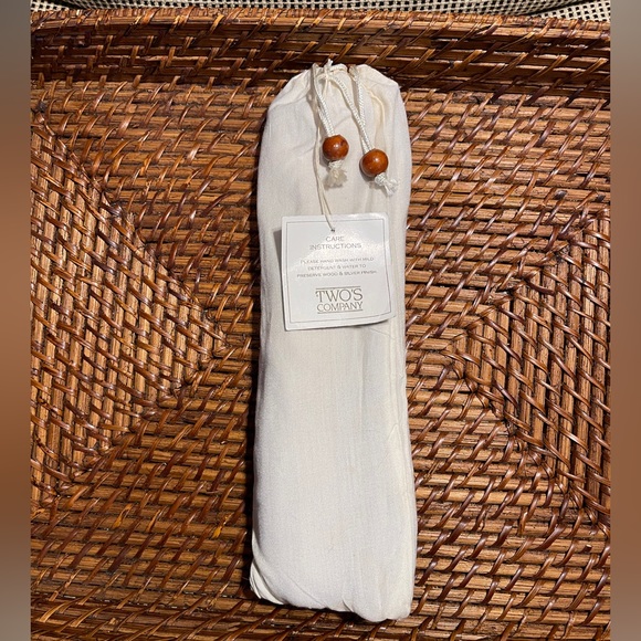 Beautiful Two’s Company Silver Serving Spoon and Fork Set with wood detailing. - Picture 10 of 10